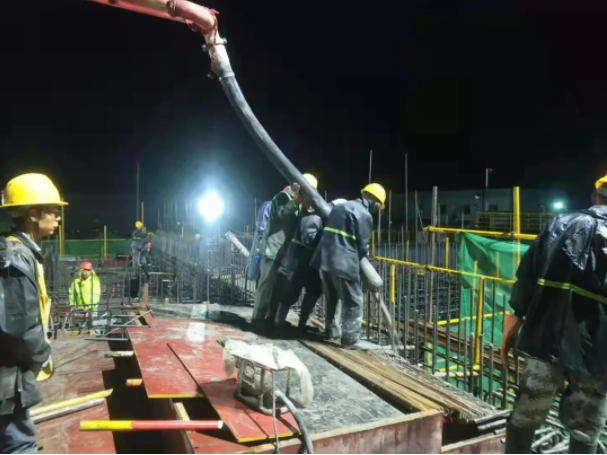 腳踏實(shí)地抓項(xiàng)目 擔(dān)當(dāng)奉獻(xiàn)保民生 ——市產(chǎn)投集團(tuán)“學(xué)黨史、辦實(shí)事、保民生” 穩(wěn)步推進(jìn)重大項(xiàng)目建設(shè)(圖2)