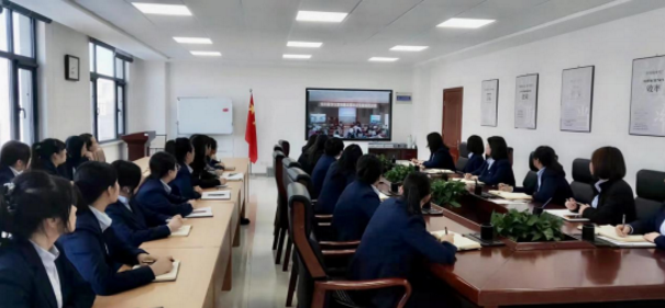 市產(chǎn)投集團(tuán)婦委會(huì)組織女職工集中觀看學(xué)習(xí)貫徹新發(fā)展理念專題輔導(dǎo)講座(圖1) 市產(chǎn)投集團(tuán)婦委會(huì)組織女職工集中觀看學(xué)習(xí)貫徹新發(fā)展理念專題輔導(dǎo)講座(圖1)