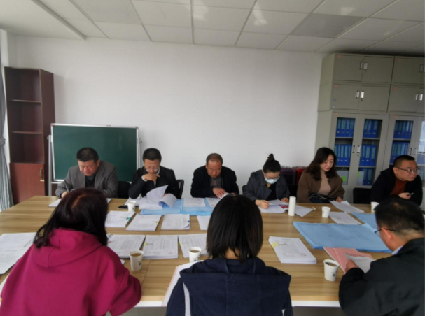 平?jīng)龉I(yè)園區(qū)路燈節(jié)能改造運(yùn)營(yíng)維護(hù)項(xiàng)目順利通過(guò)竣工驗(yàn)收(圖2) 平?jīng)龉I(yè)園區(qū)路燈節(jié)能改造運(yùn)營(yíng)維護(hù)項(xiàng)目順利通過(guò)竣工驗(yàn)收(圖2)