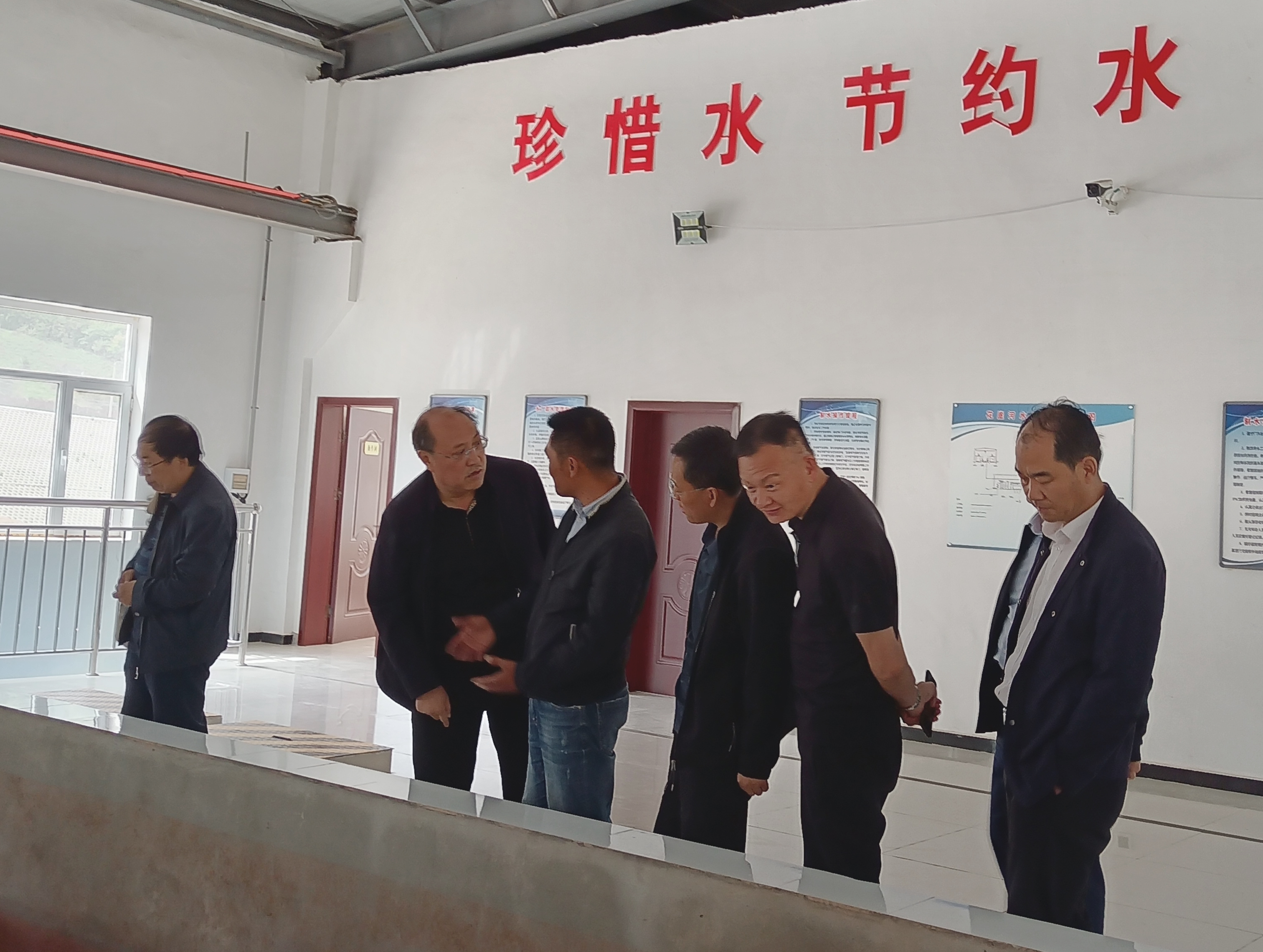 市產(chǎn)投集團(tuán)赴甘肅水建公司開(kāi)展全面調(diào)研(圖3) 市產(chǎn)投集團(tuán)赴甘肅水建公司開(kāi)展全面調(diào)研(圖3)