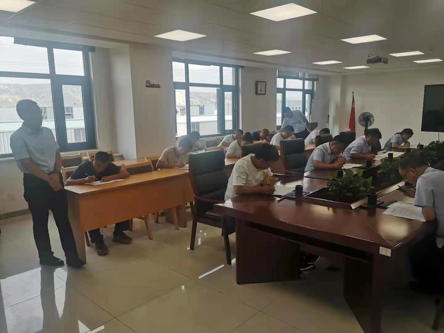 市產(chǎn)投集團(tuán)開展污水處理專業(yè)知識(shí)培訓(xùn)測(cè)試(圖2) 市產(chǎn)投集團(tuán)開展污水處理專業(yè)知識(shí)培訓(xùn)測(cè)試(圖2)