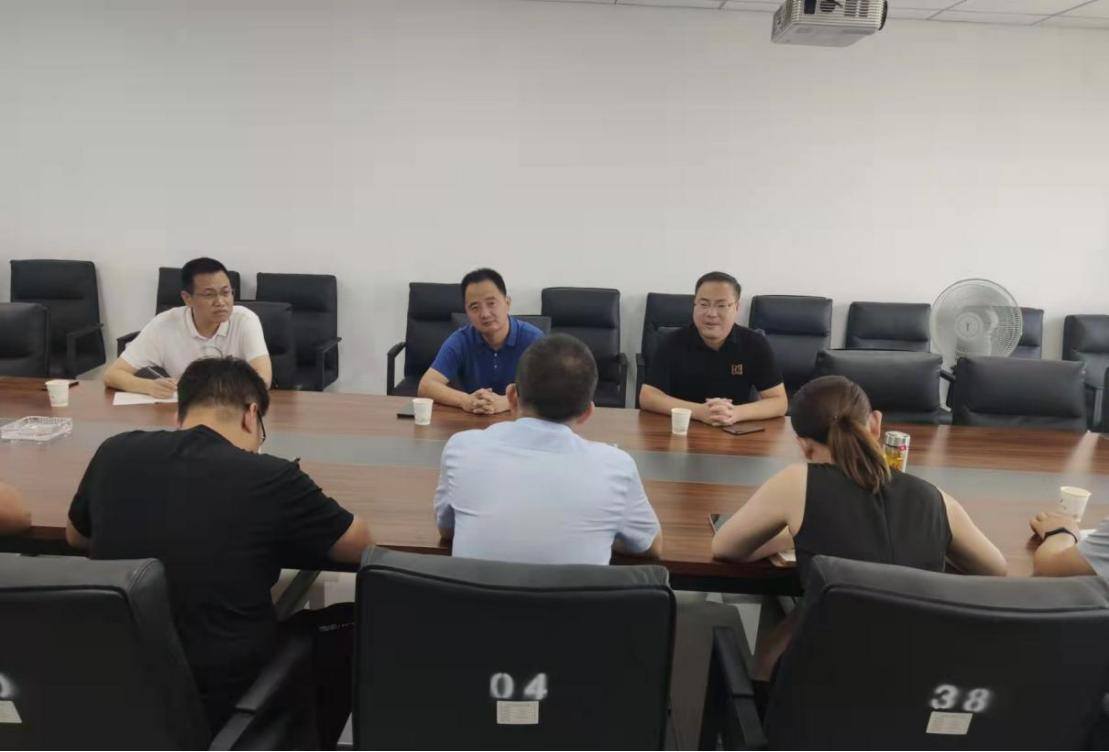 陜西水環(huán)境工程勘測設計研究院來涇東設計公司考察交流(圖2) 陜西水環(huán)境工程勘測設計研究院來涇東設計公司考察交流(圖2)